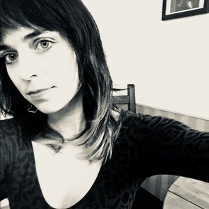 Meet your Posher, Chloe